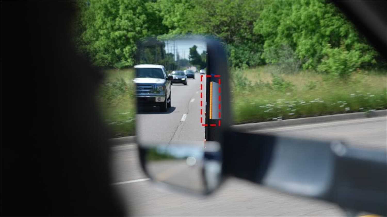 Air Lift - 25341 - Blind Spot Detection System image 12