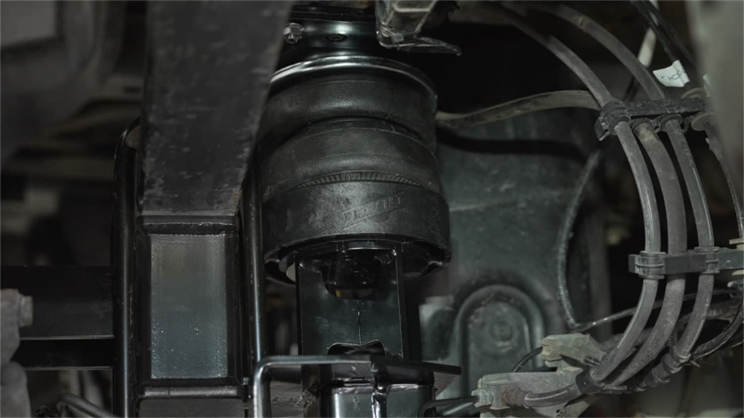 Air Lift - 52500 - Suspension Air Spring Hardware Kit image 3
