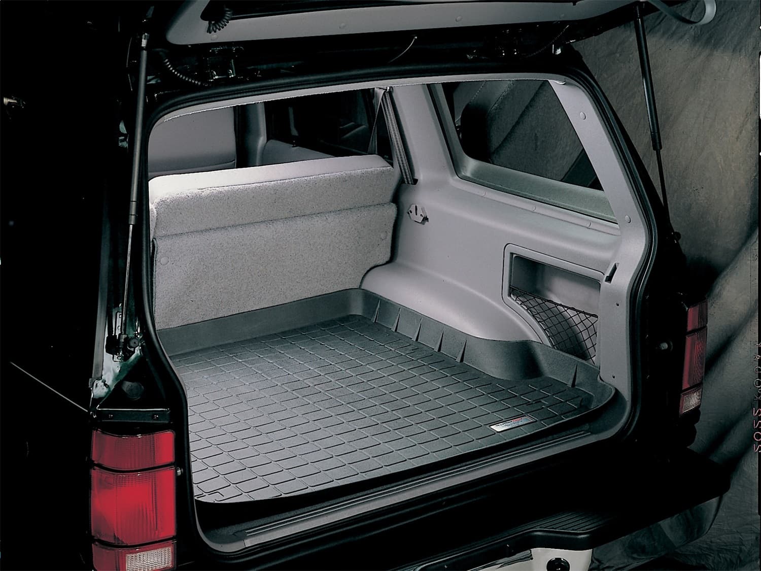 Weathertech - 40001 - Cargo Area Liner image 2