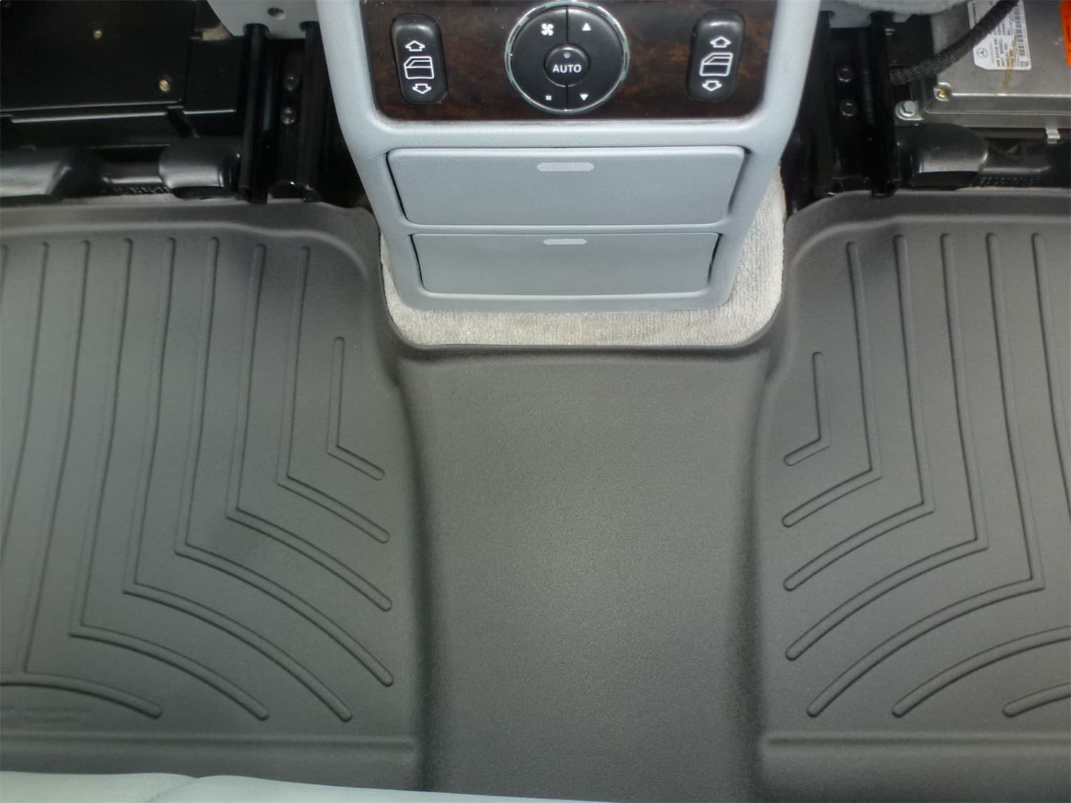 Weathertech - 440892 - Rear - Floor Mat Set image 3
