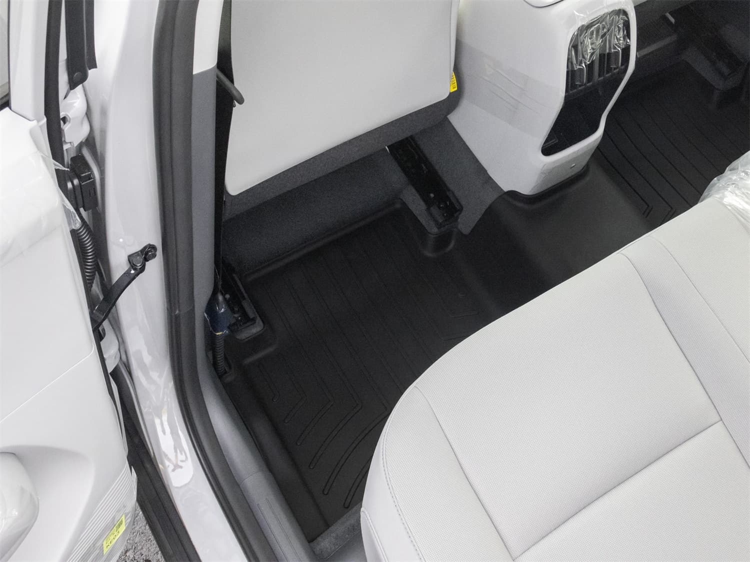 Weathertech - 4418382IM - Rear - Floor Mat Set image 4