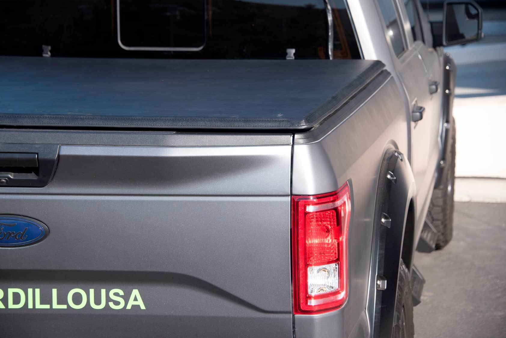 Armordillo - 7162518 - Tonneau Cover